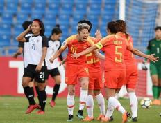 女足国家队战术多变出奇制胜，教练智慧指导取胜