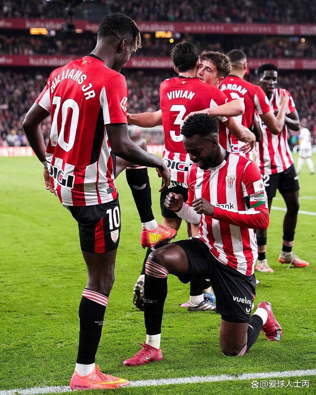 包含西甲首回合激情夜！萨拉赫里突外投，曼联横扫休斯顿火箭的词条