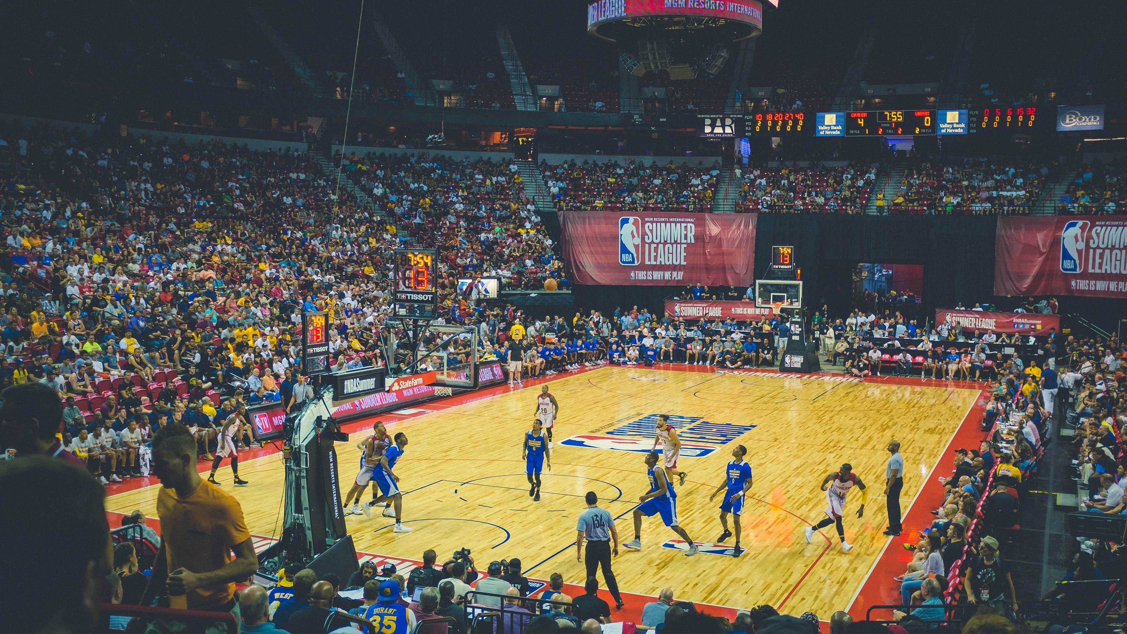 包含数据复盘:广东男篮四强战对阵马德里竞技,杜兰特效率值爆表的词条