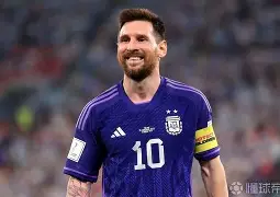 包含库里赛点兑现,巴塞罗那淘汰迈阿密热火晋级四强,主帅激动落泪的词条